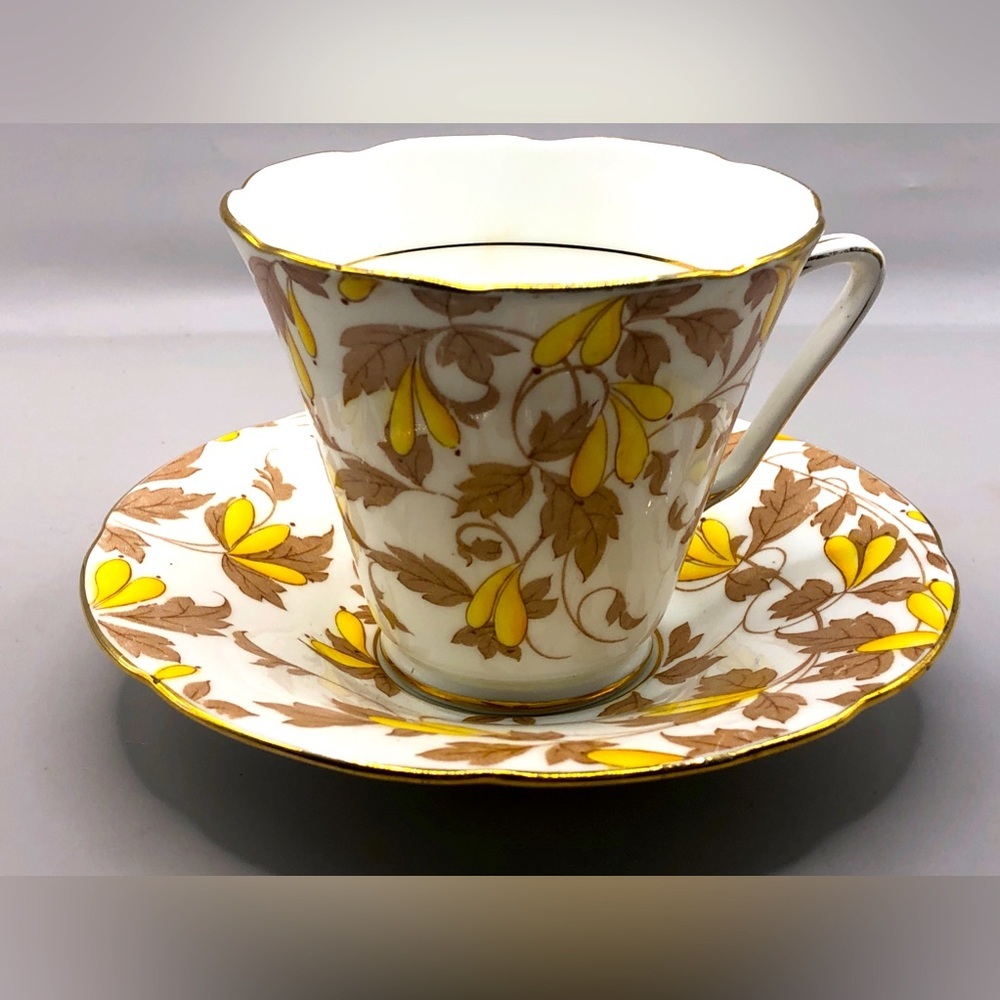 Grafton 5829 Fine Bone China Teacup & Saucer